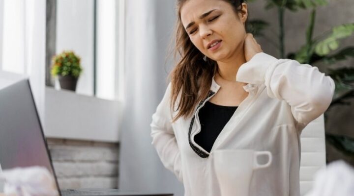 Ders calisirken Bel ve Boyun Sagligimizi Nasil Koruyabiliriz